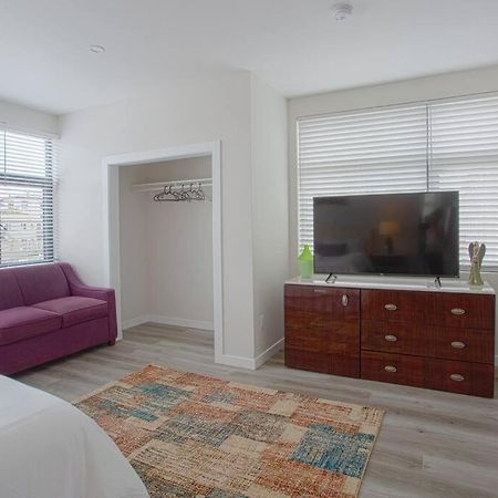 Comfy Studio With Cali King Size Mattress San Diego Bagian luar foto