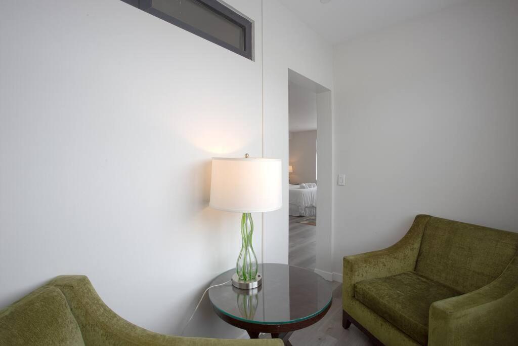 Comfy Studio With Cali King Size Mattress San Diego Bagian luar foto